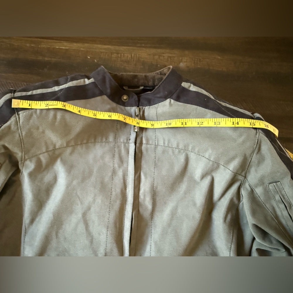AUTHENTIC STREET & STEEL
WOMENS WILDCAT TEXTILE PADDED MOTORCYCLE
JACKET Medium - Picture 10 of 13